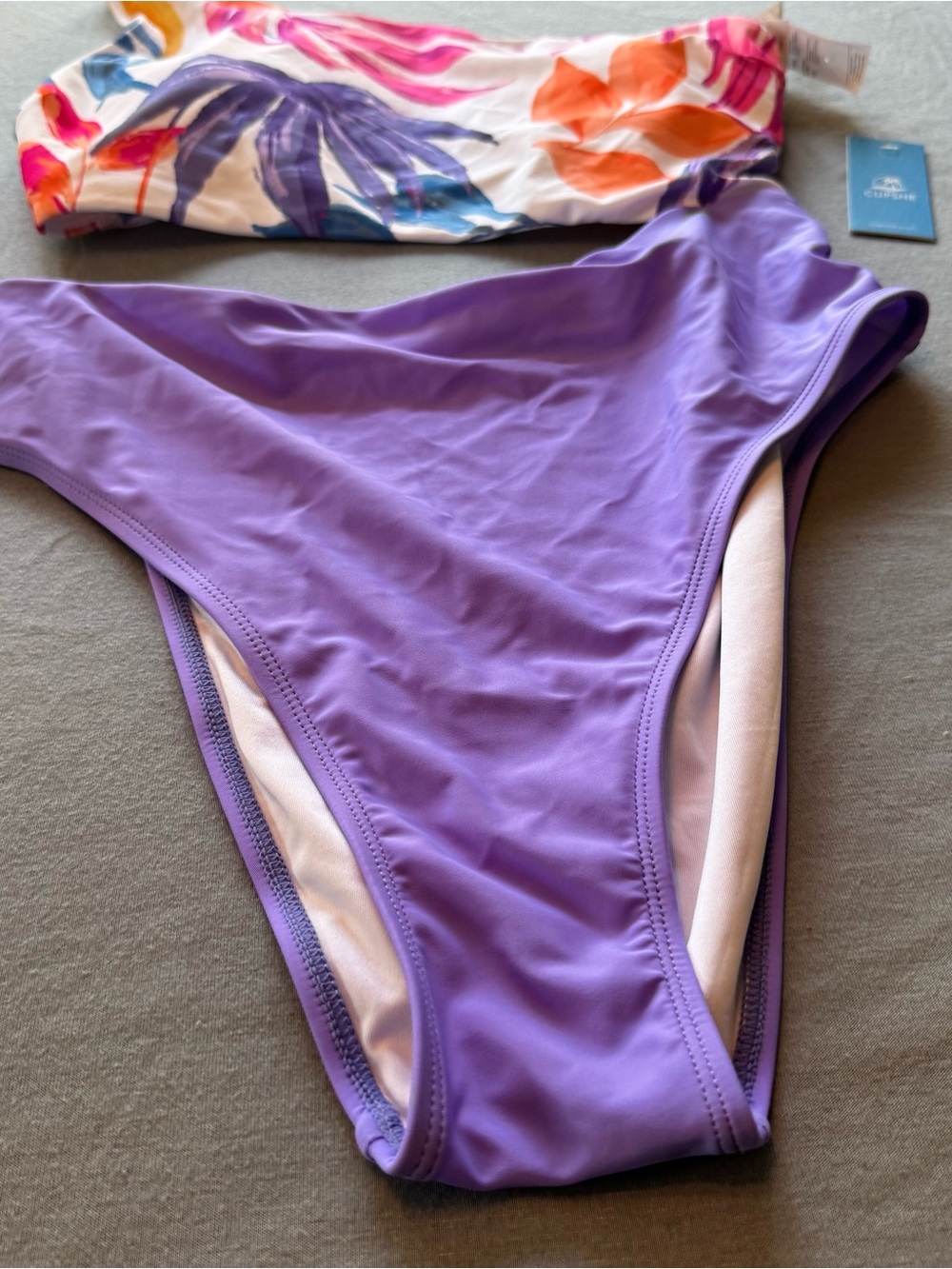 NWT: Cupshe Women’s Tropical Asymmetrical Cutout One Piece Swimsuit Size L - Picture 4 of 11
